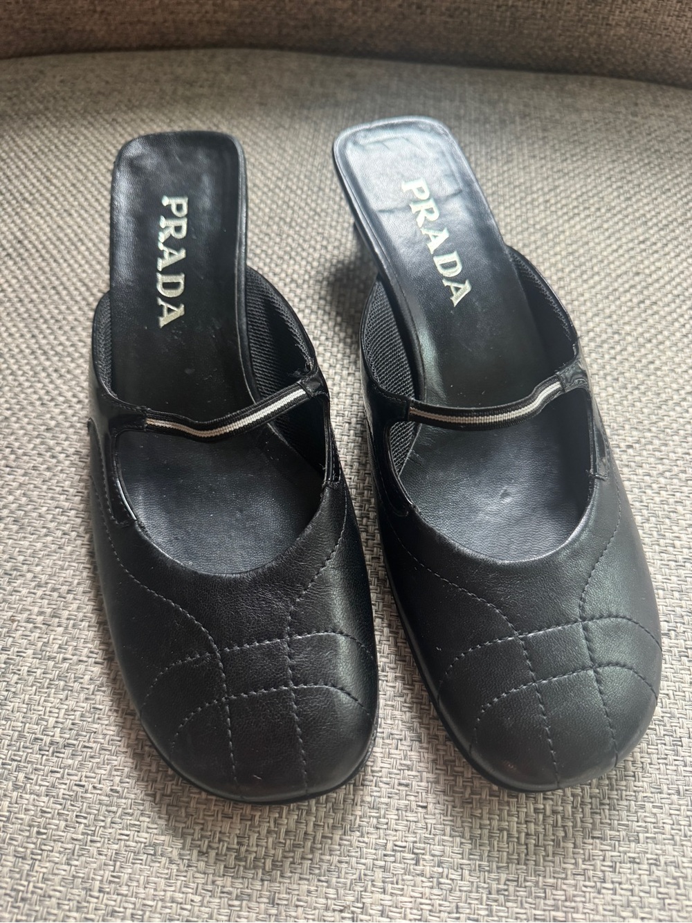 Rare Vintage Prada Black Leather Mule Kitten Heels - Picture 8 of 14